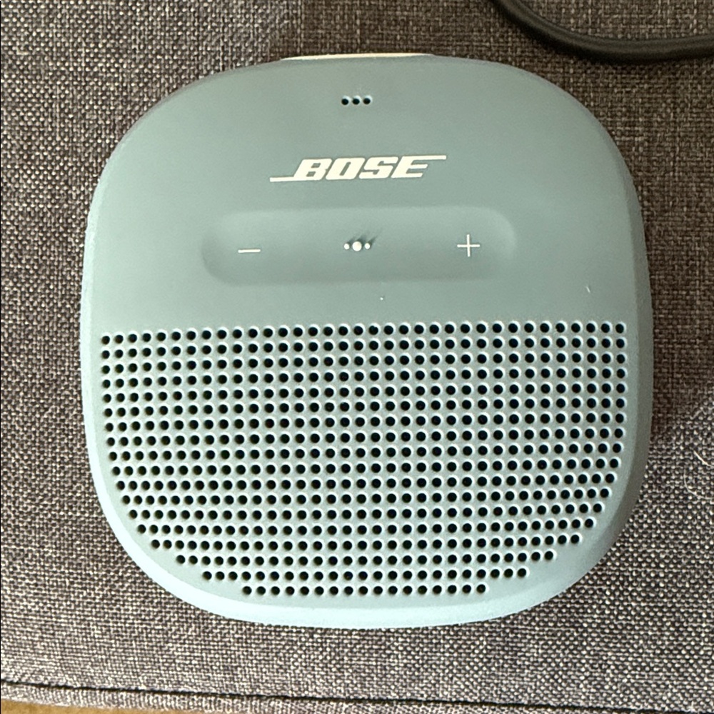 Bose SoundLink Micro in Soft Blue